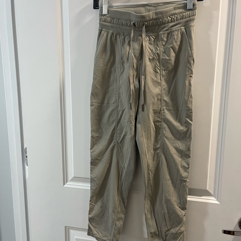 Women’s Tan Casual Pants Lululemon Dance Studio Size 2 Good Condition